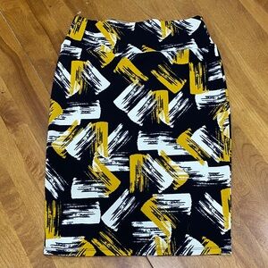 LulaRoe, Junior’s size small, penciled skirt.